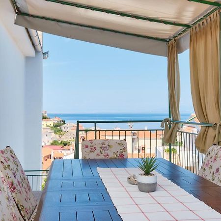 Sea View Apartment Sandra In Mali Losinj Exterior photo